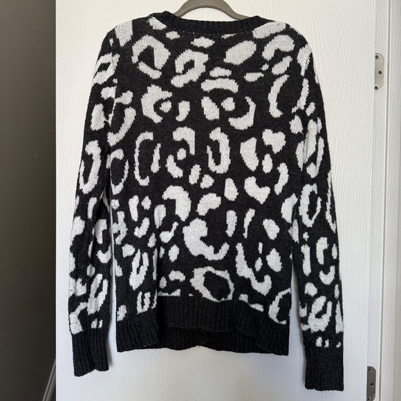 Hive & Honey Black and White Leopard Cardigan size M - Picture 7 of 8